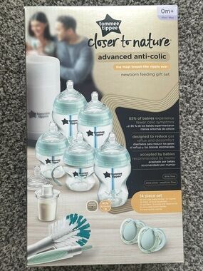 Closer to Nature Newborn Advance Anti-Colic Feeding 14 Piece Set